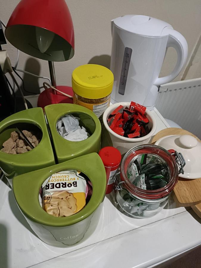 Homestay Bedspace 버밍엄 외부 사진